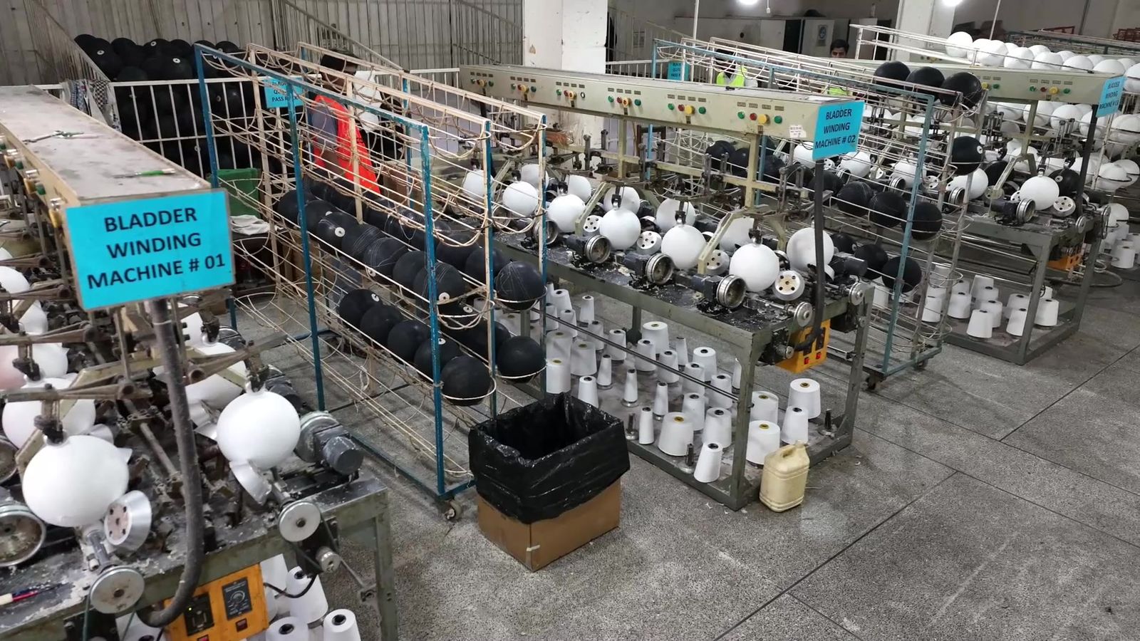 Automatic bladder winding machines